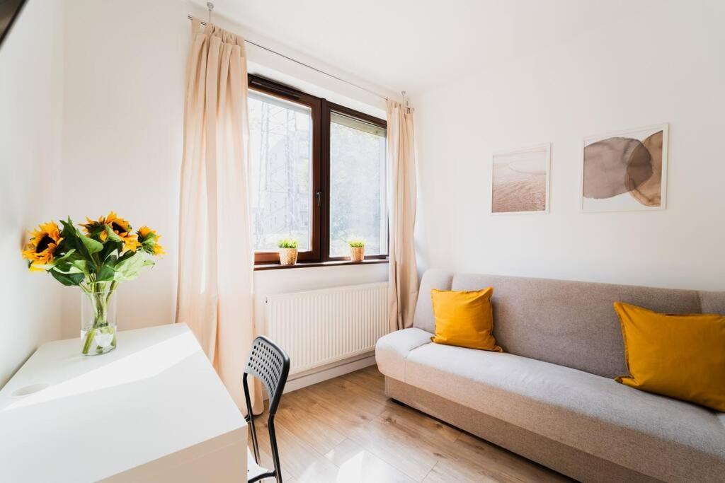 City Center - 3 Rooms - New Building - Private Parking Place - Garage Вроцлав Экстерьер фото